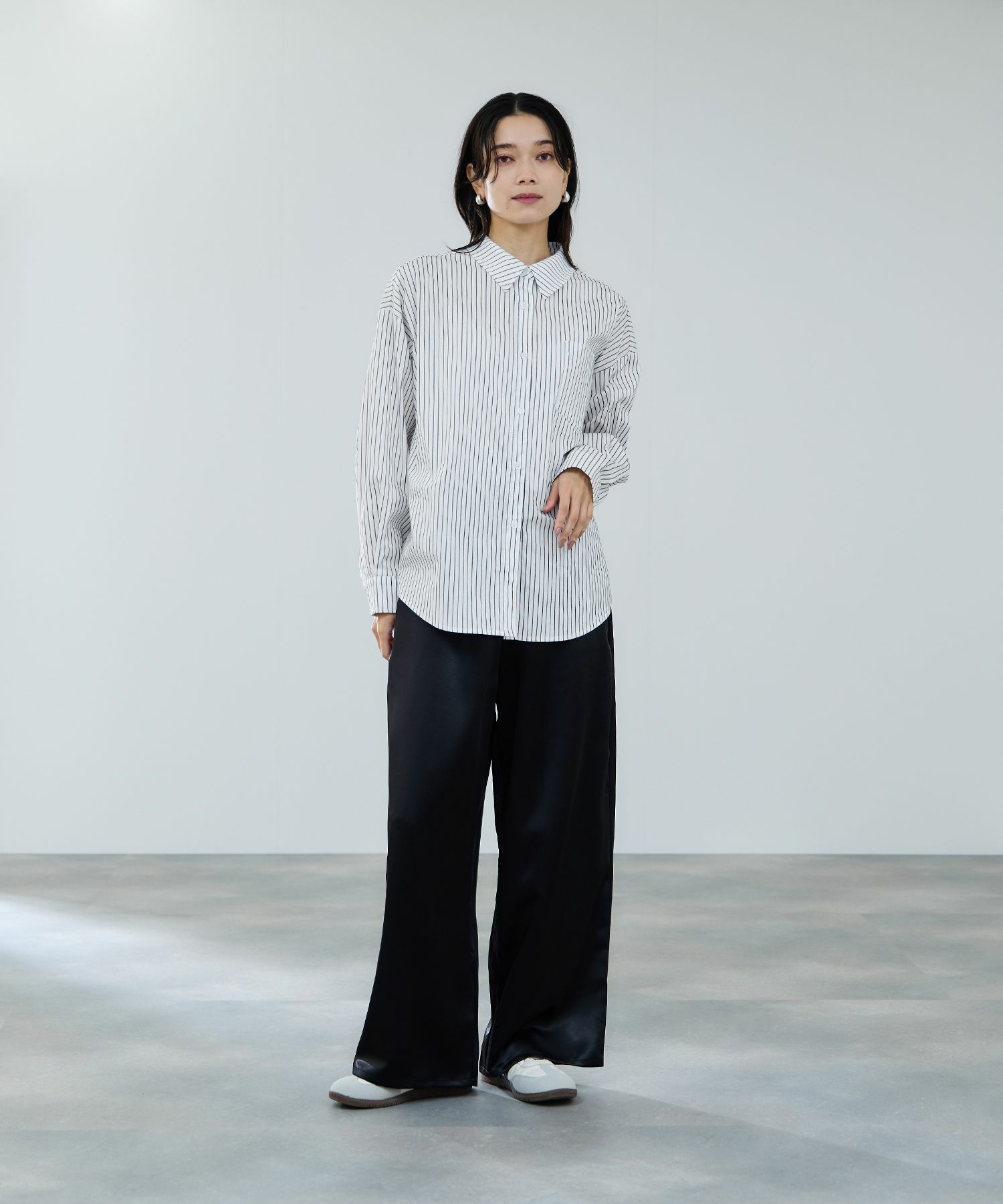 milli de l'air ヘビーサテンイージーワイドパンツ レディース