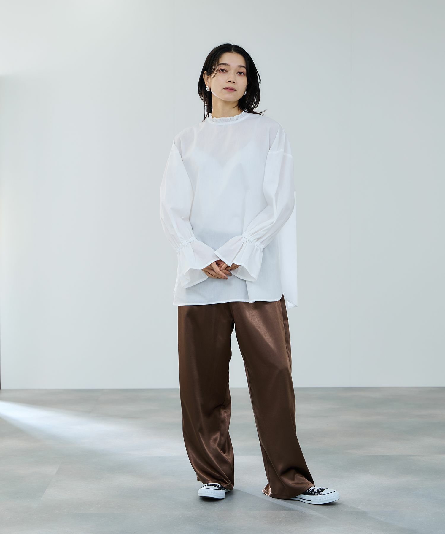 milli de l'air ヘビーサテンイージーワイドパンツ レディース
