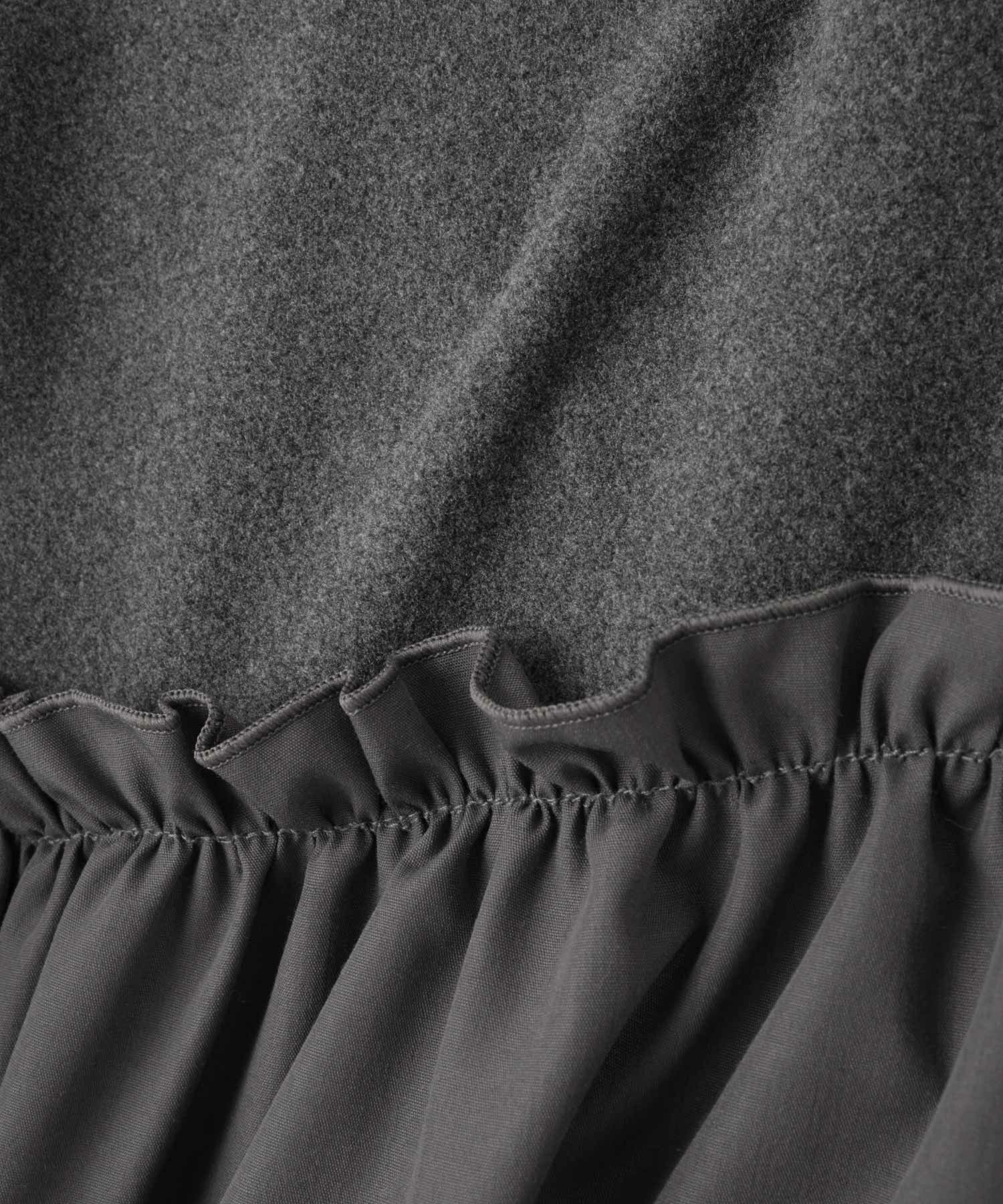  Idnes ドッキングペプラムプルオーバー レディース