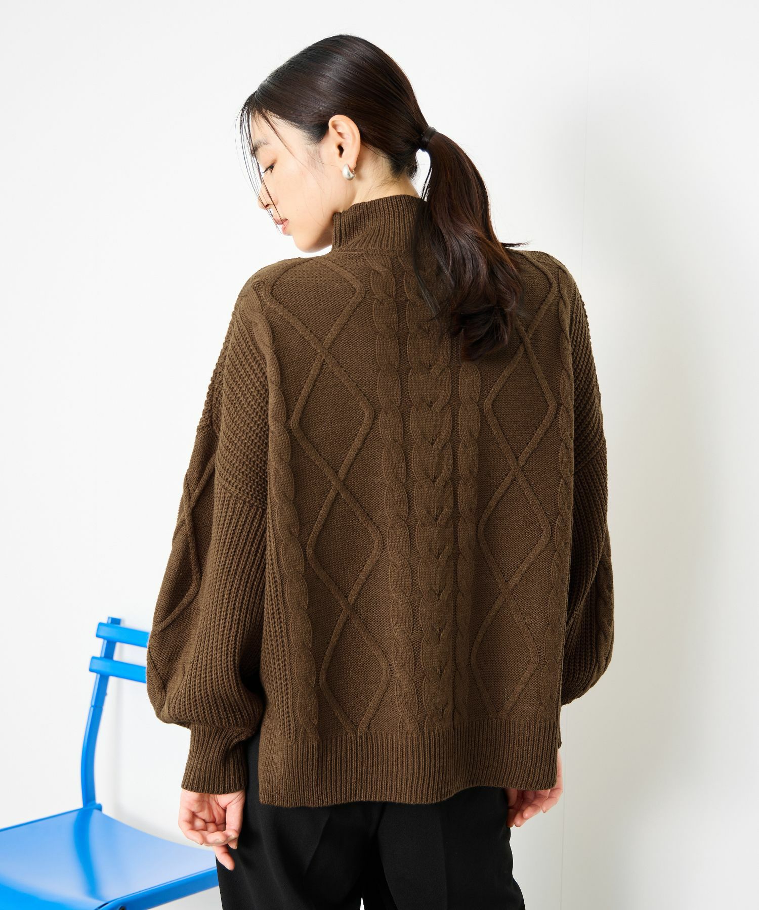 Idnes ケーブルハイネックニット レディース