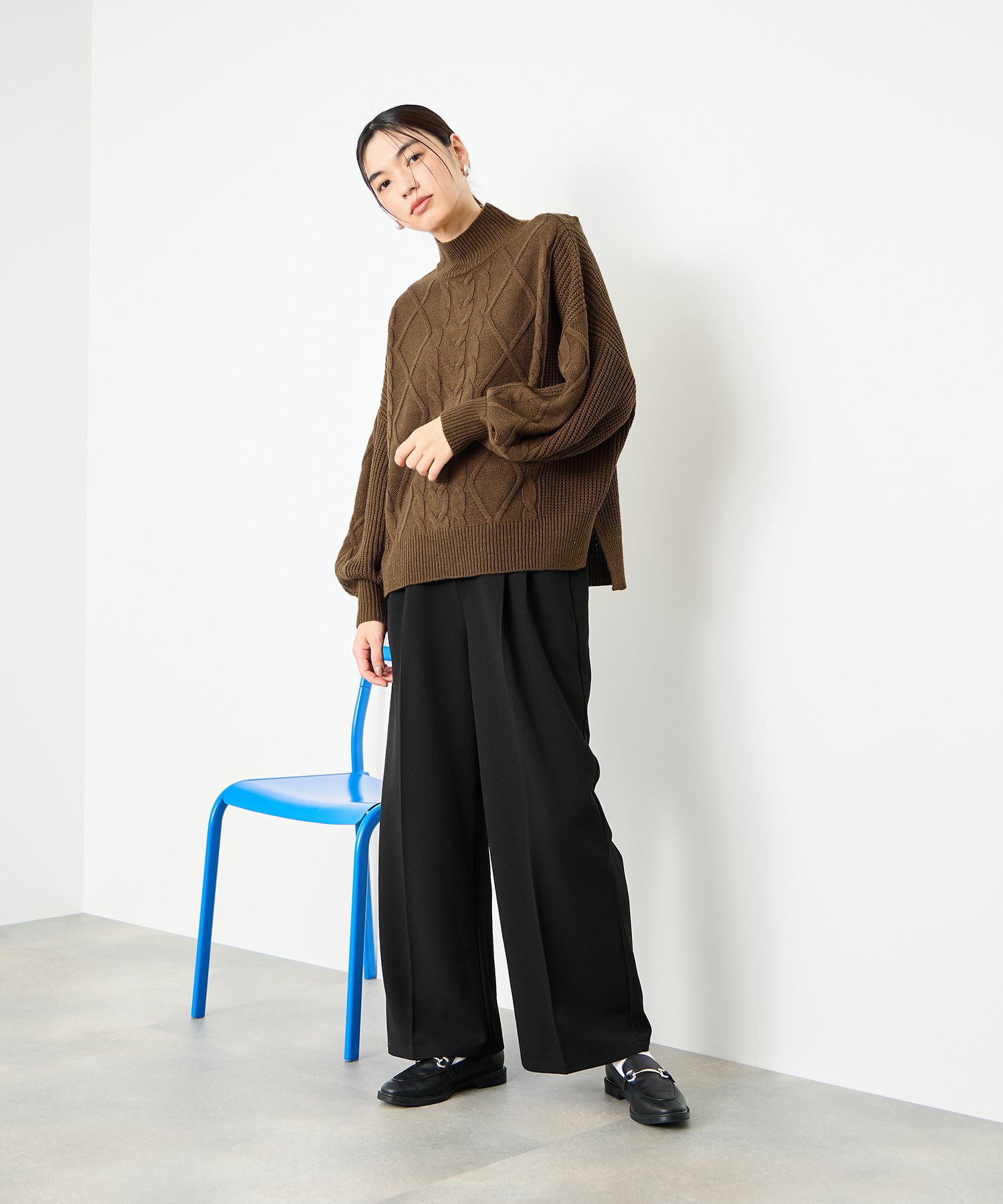 Idnes ケーブルハイネックニット レディース