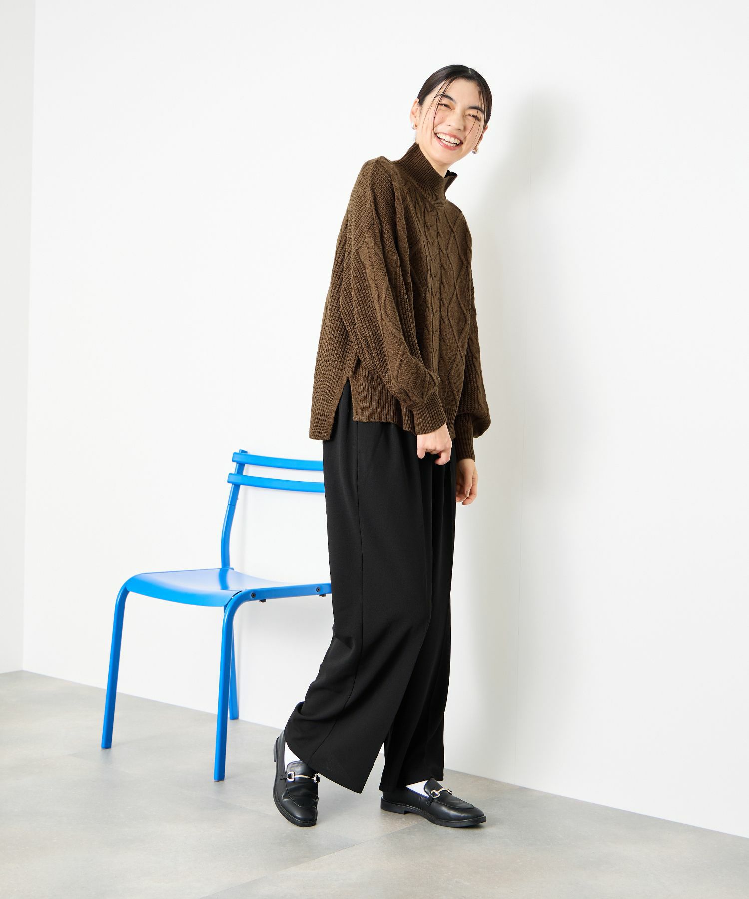 Idnes ケーブルハイネックニット レディース