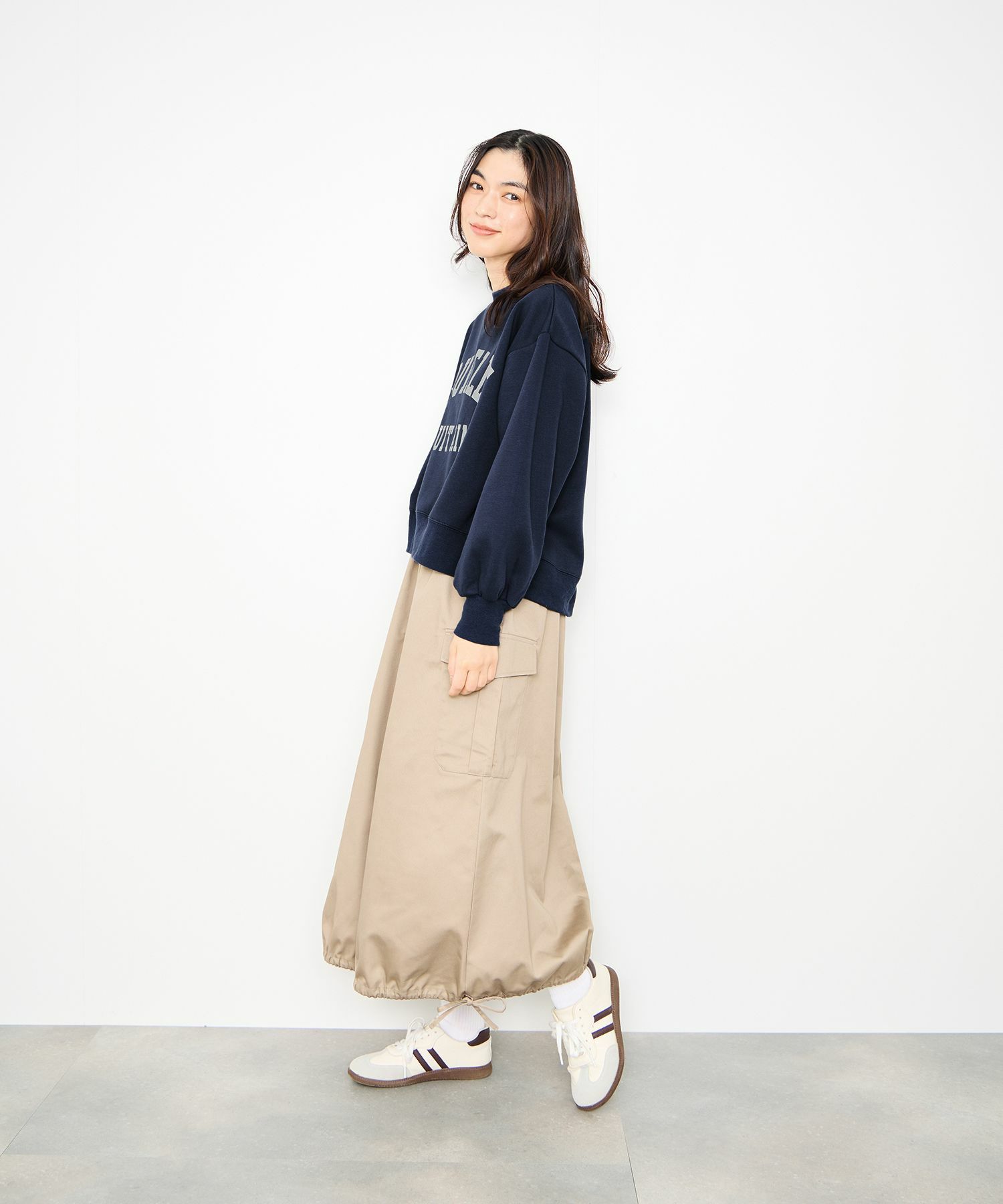 Idnes 箔プリントロゴスウェット レディース