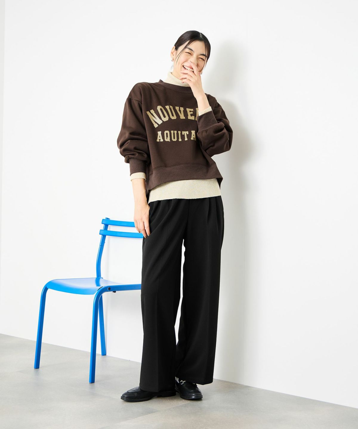 Idnes 箔プリントロゴスウェット レディース