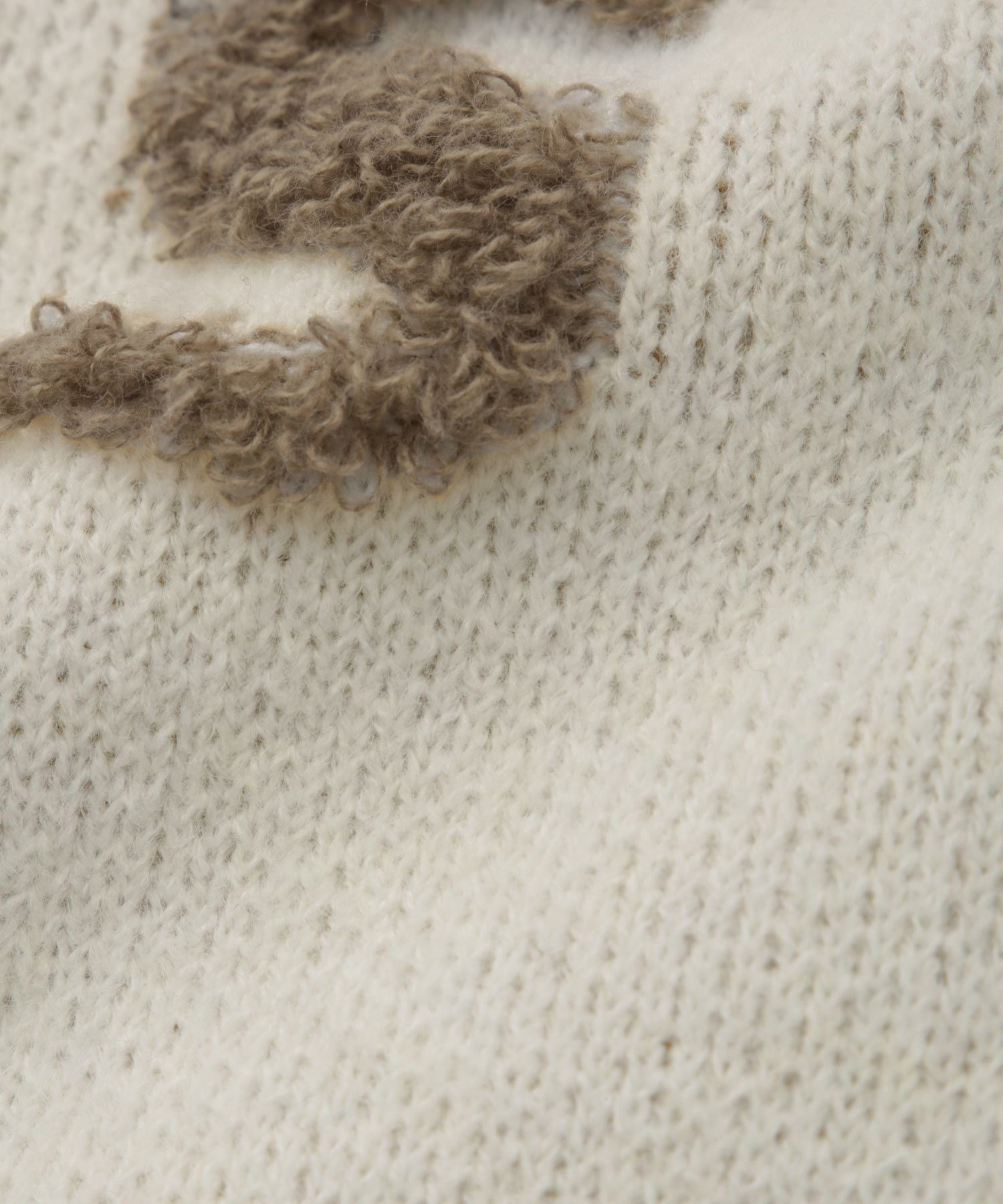  Idnes サガラ刺繍ニット レディース