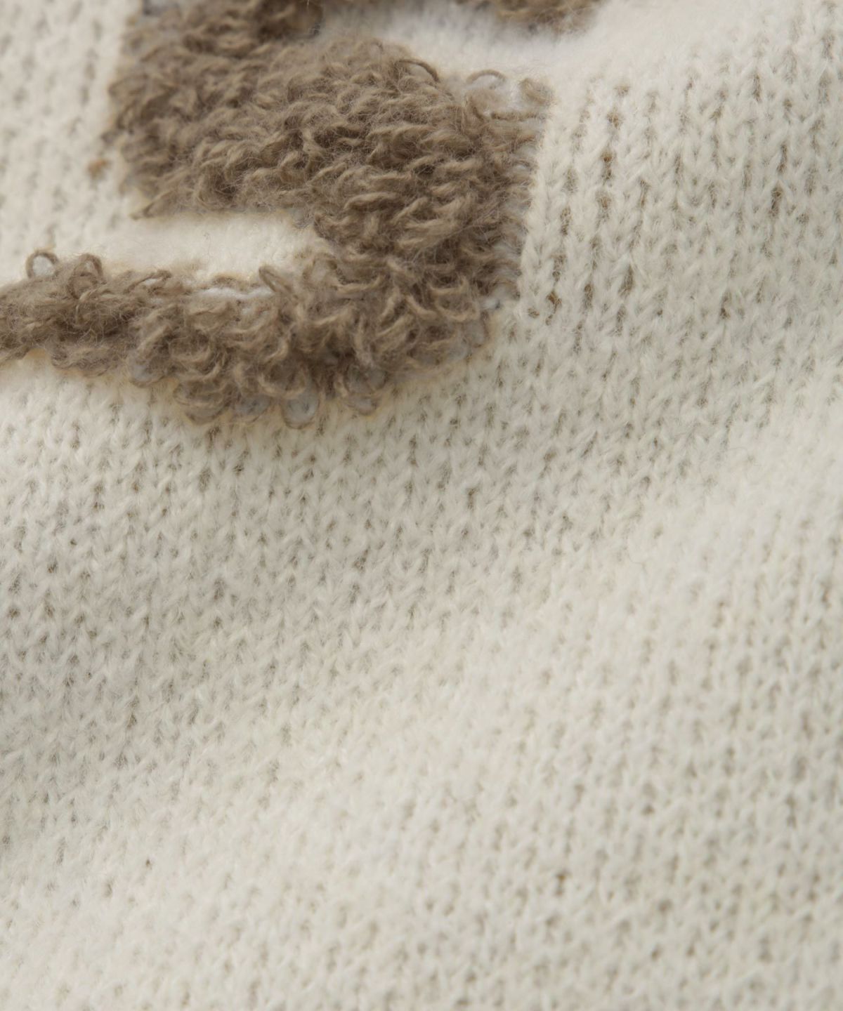  Idnes サガラ刺繍ニット レディース