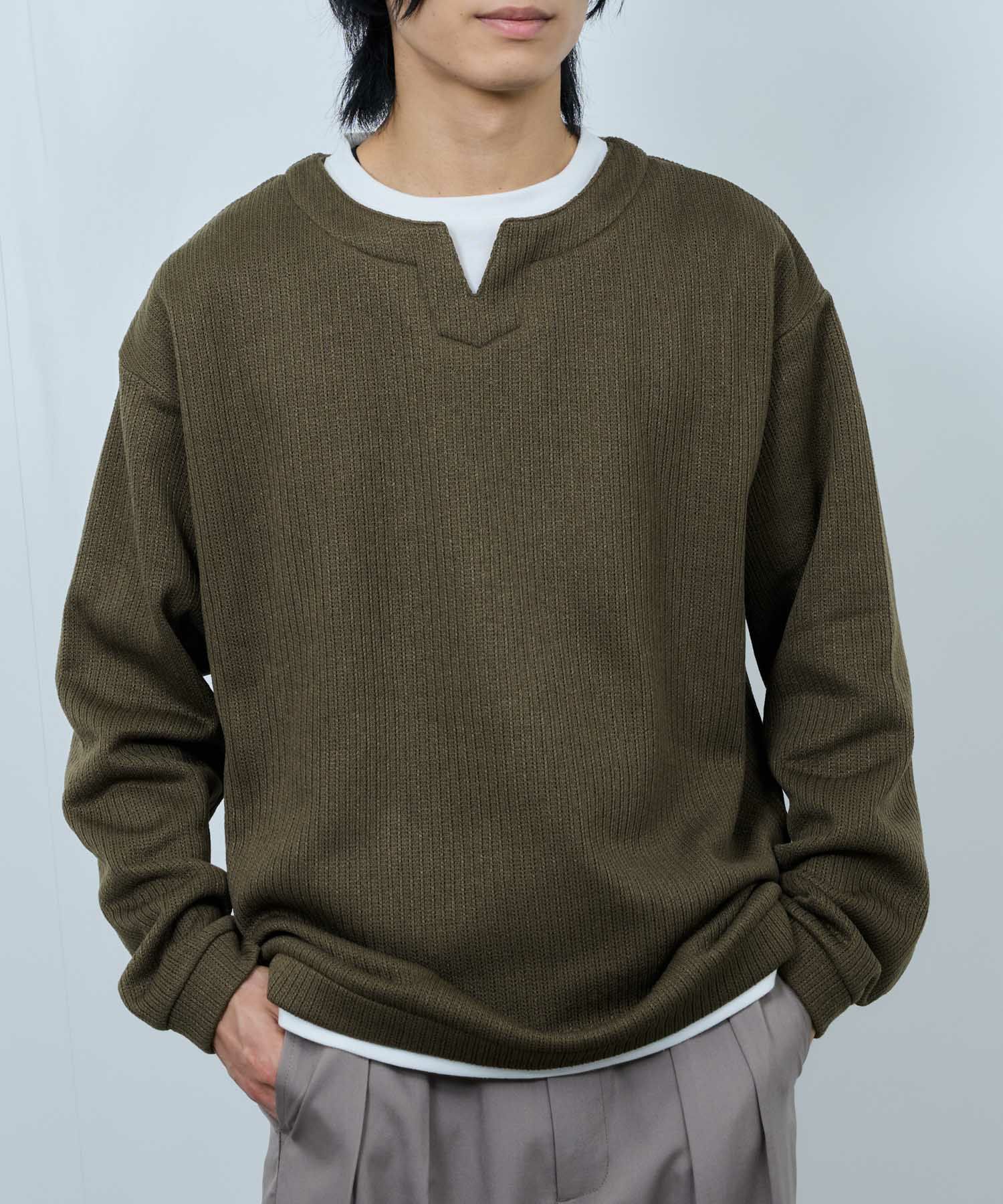 NAVY  針抜き裏起毛フェイクキーネックトレーナー メンズ商品画像-2