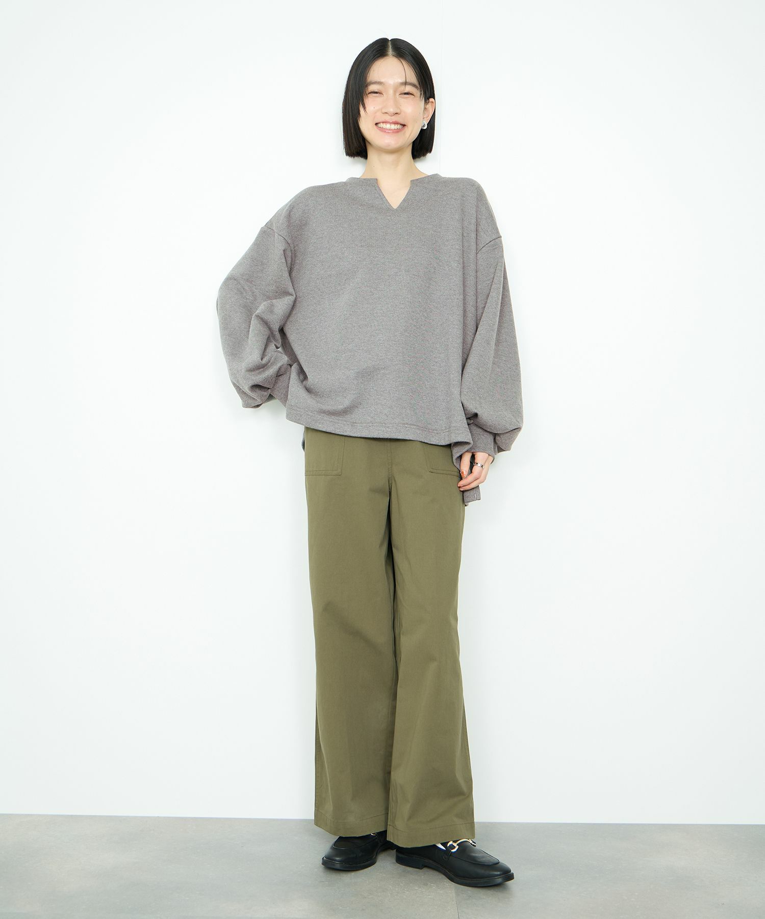 [値下げ]Idnes  スウェットVネックプルオーバー レディース商品画像-10