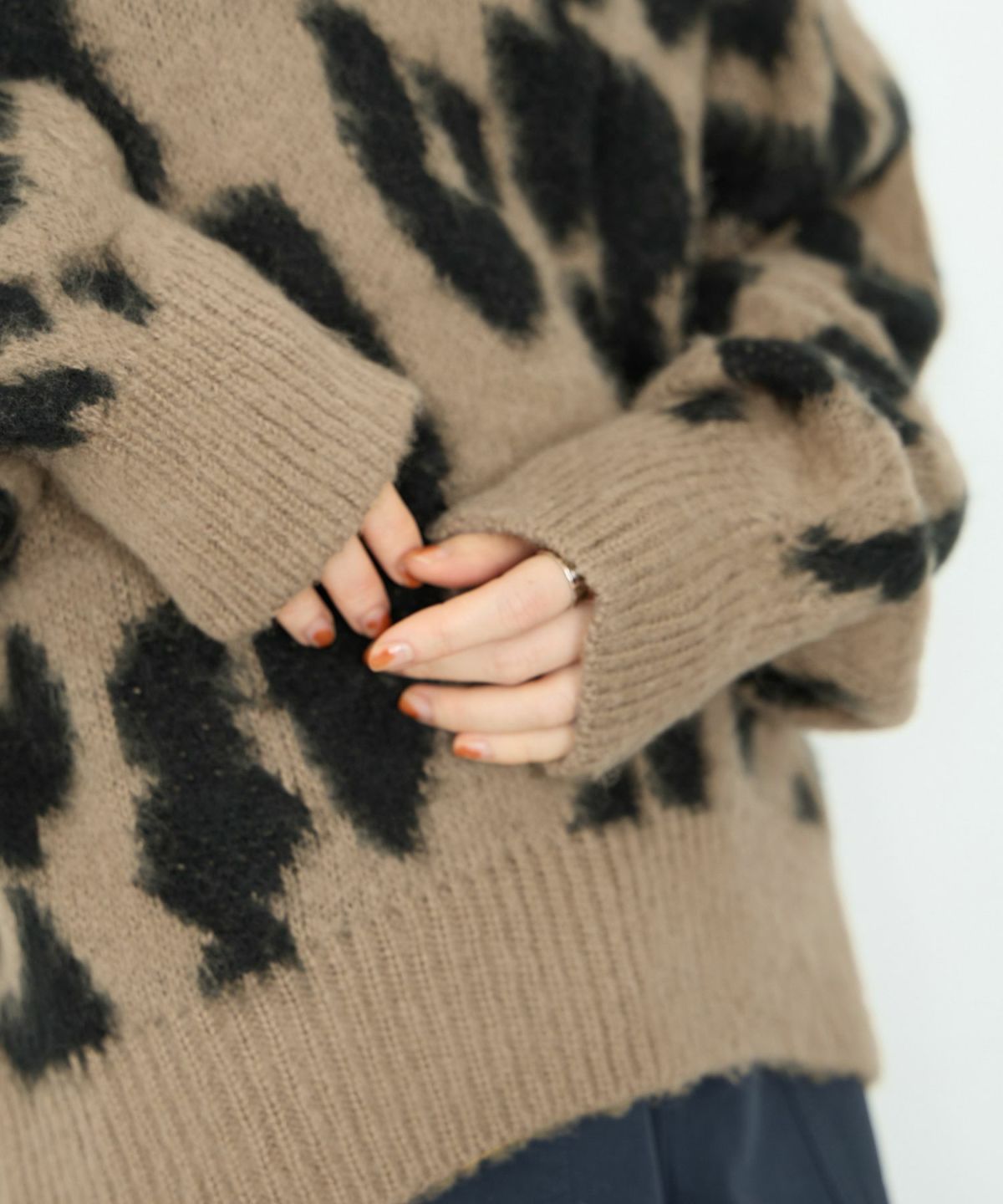  Idnes レオパードニットプルオーバー レディース