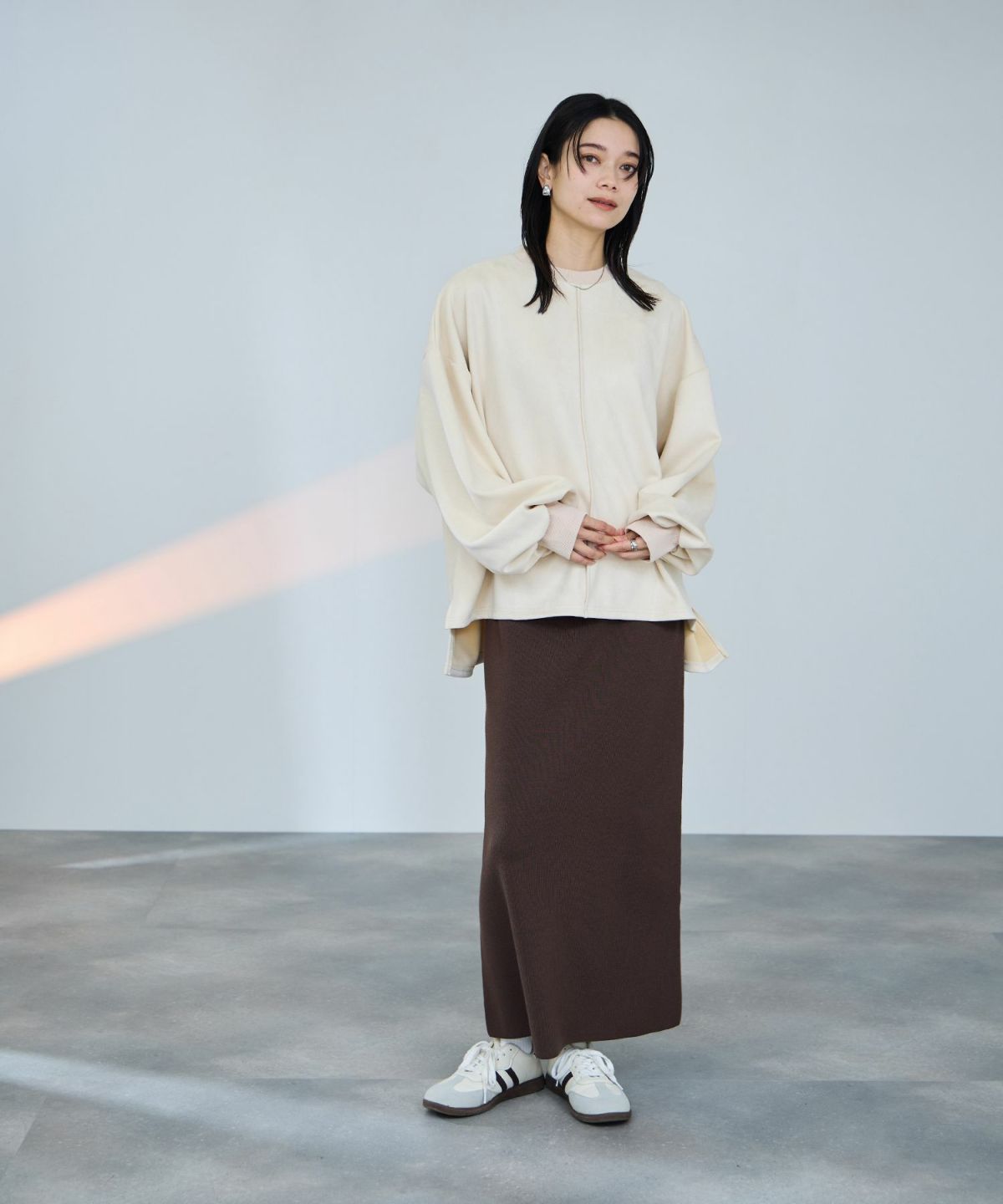 milli de l'air ポンチ素材スエードライクプルオーバー レディース