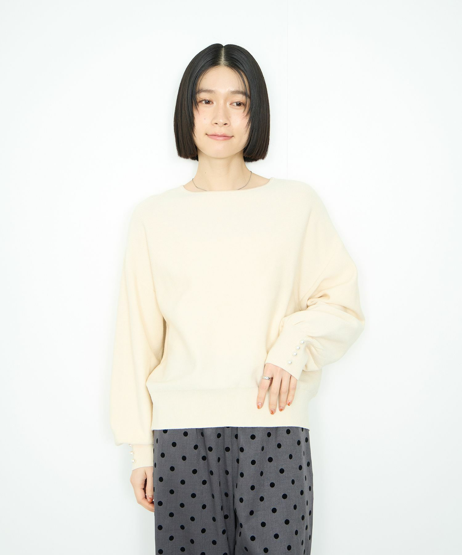 Idnes 横リブパールボタンニット レディース