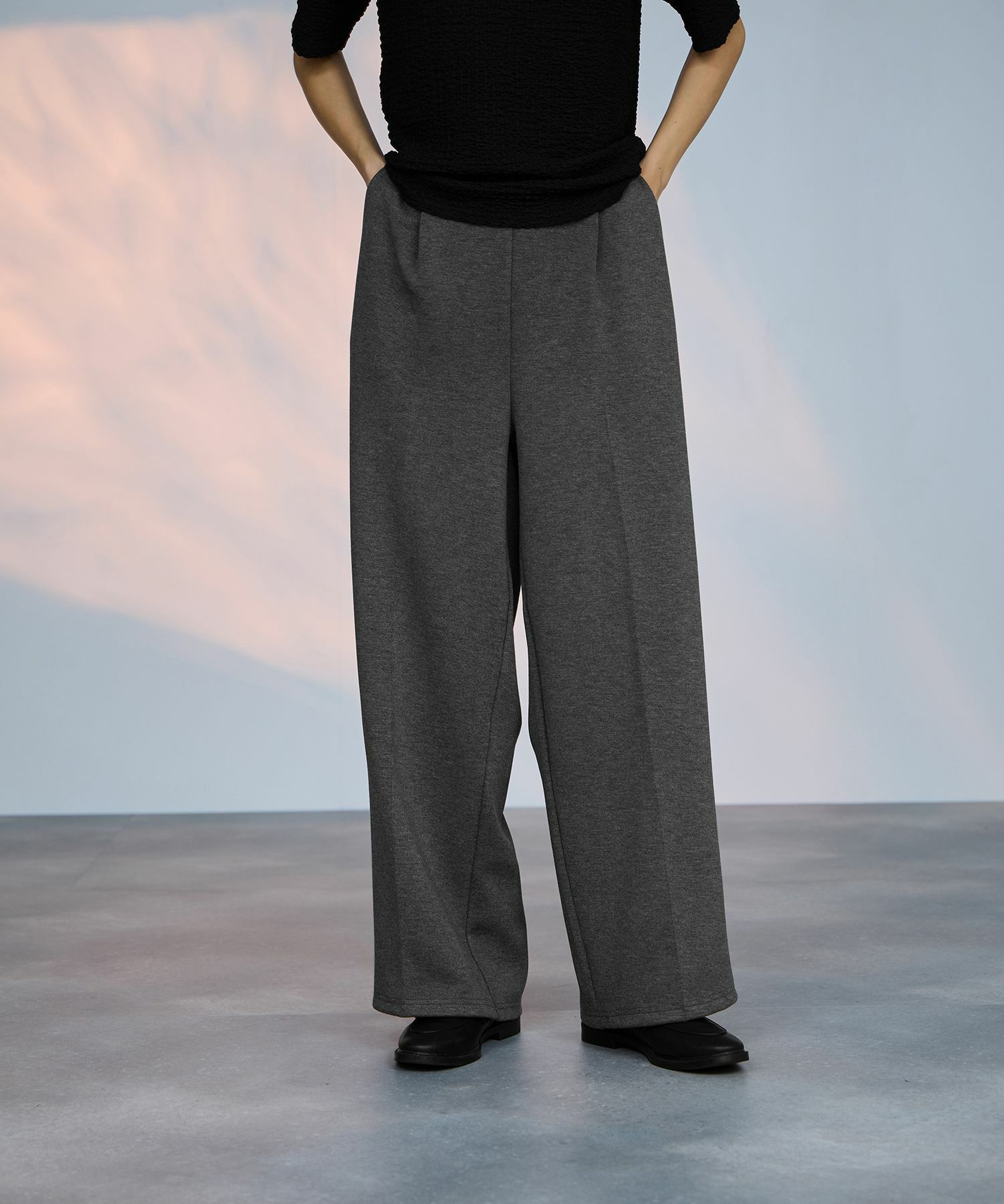 [値下げ]milli de l'air  パフィバック 裏フリースダンボールニット ワイドパンツ レディース商品サムネイル-8