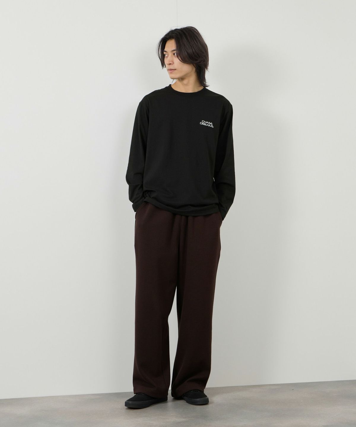 T-GRAPHICS ストリートロゴ長袖Tシャツ メンズ