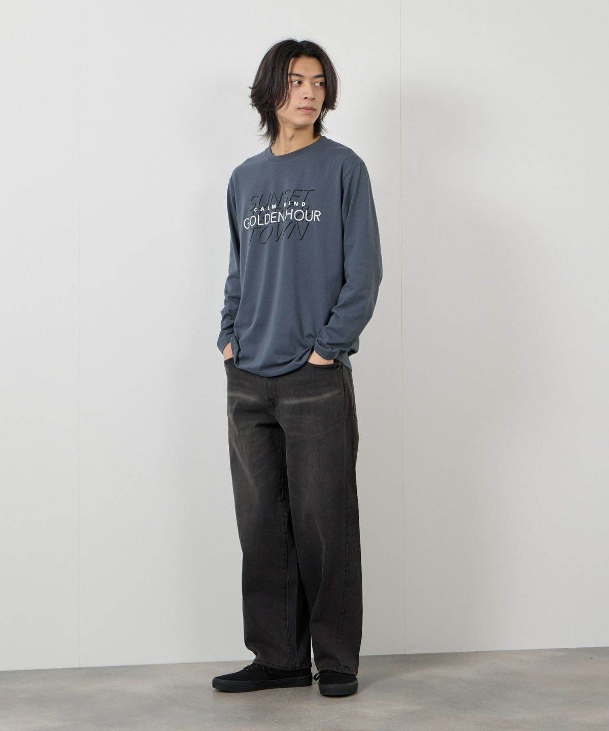 T-GRAPHICS ストリートロゴ長袖Tシャツ メンズ