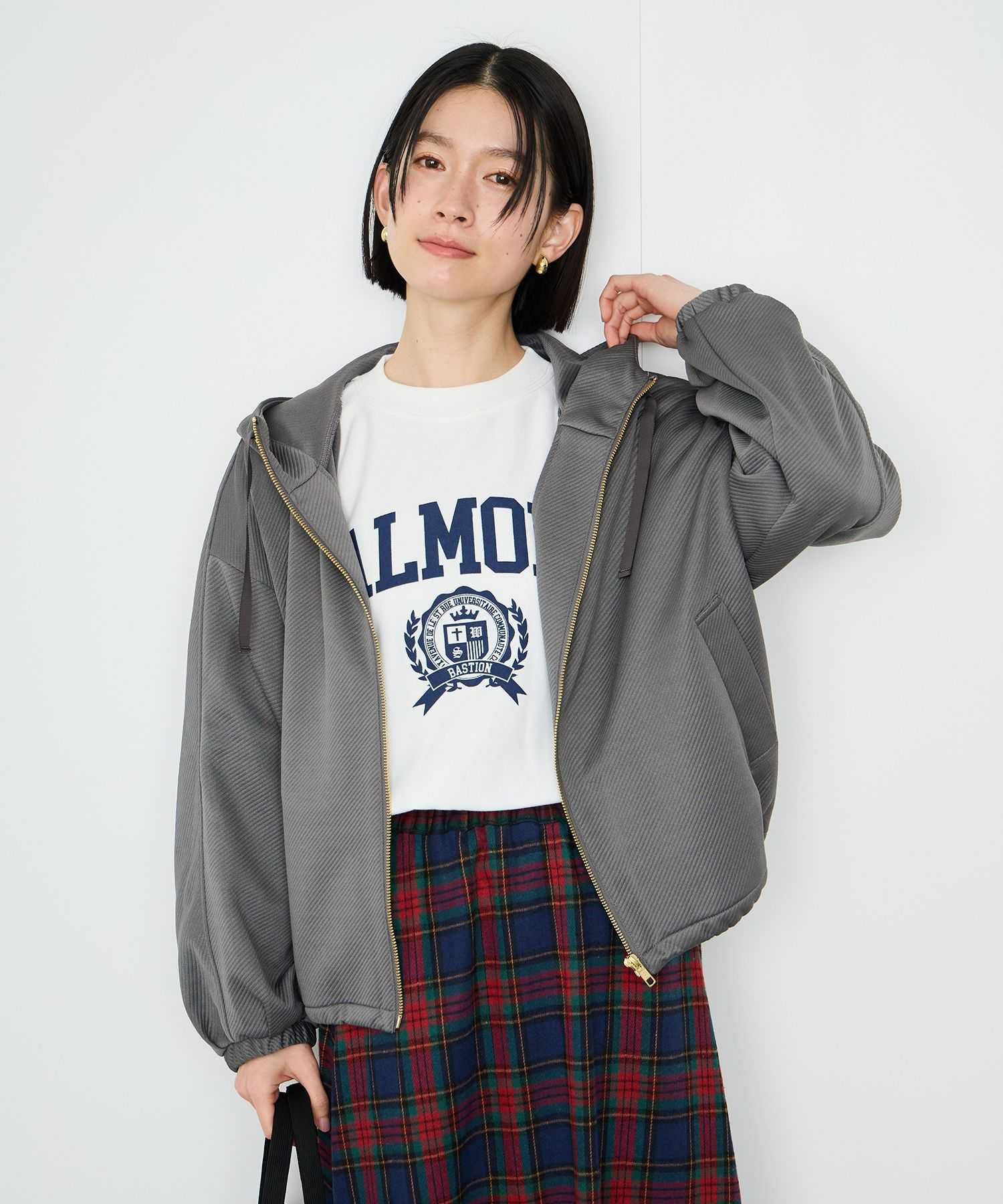 Idnes カルゼフードブルゾン レディース