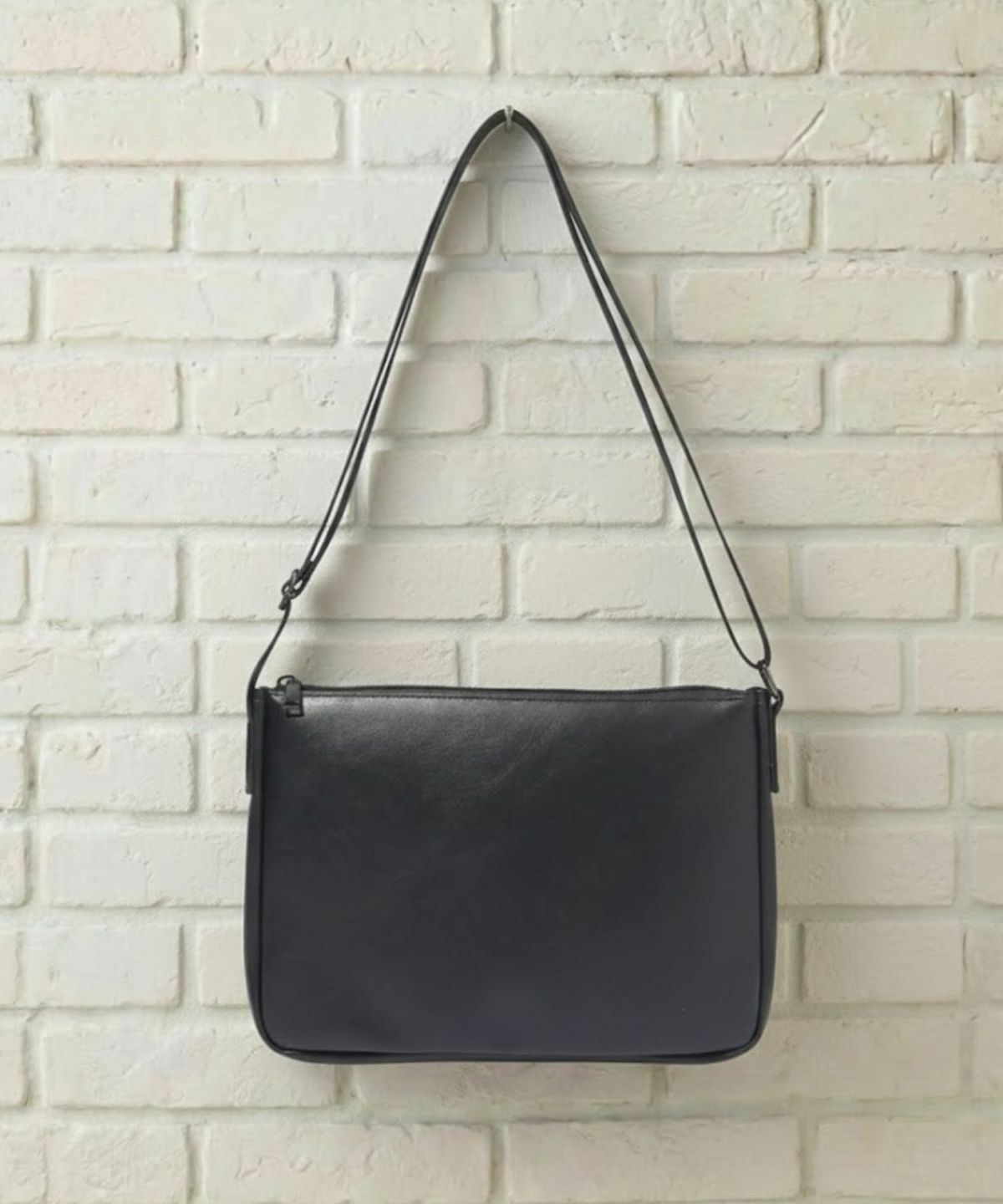 ソフト合皮薄型サコッシュショルダーバッグ