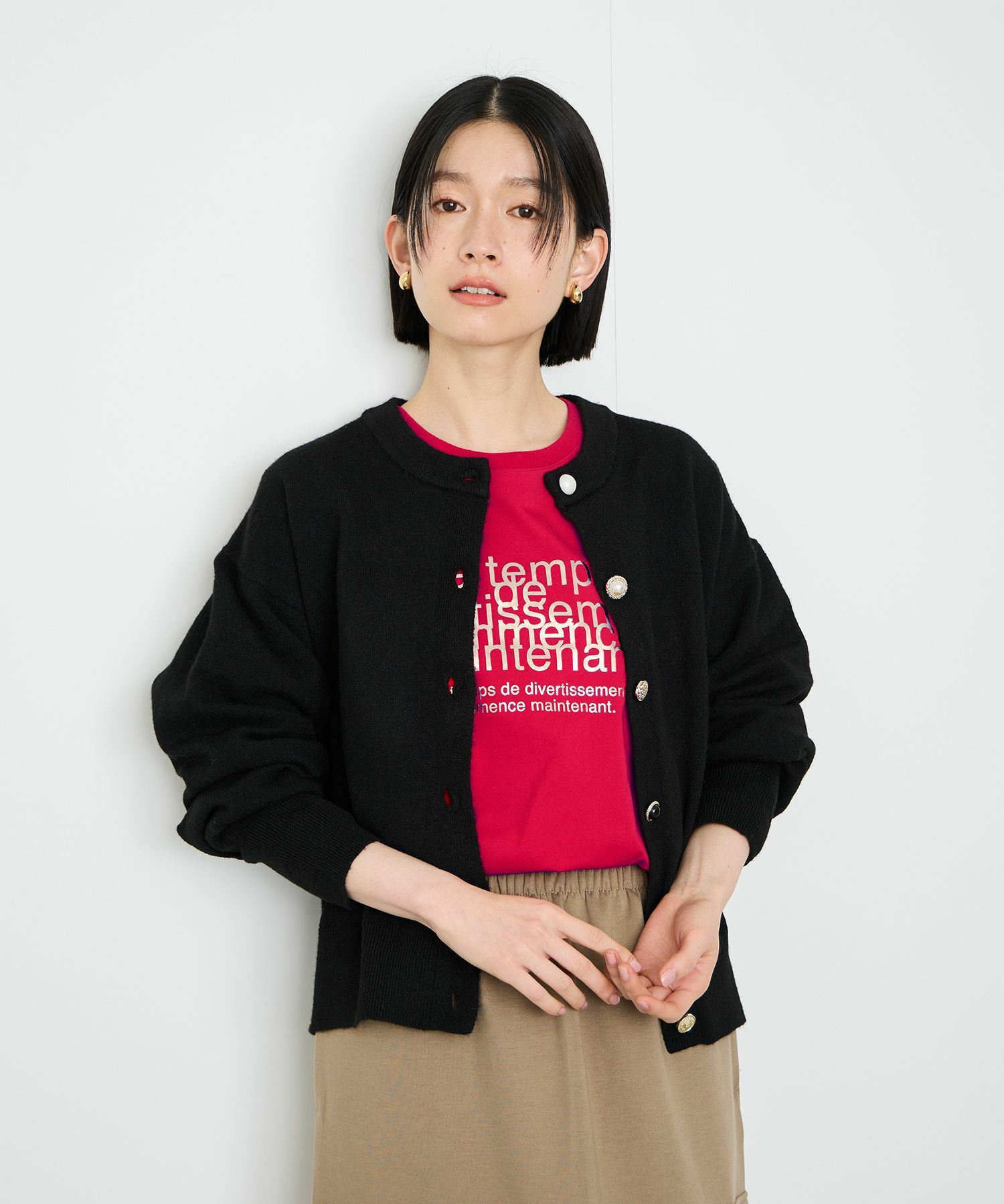 Idnes アソートビジューボタン ヤクライククルーネックカーディガン レディース