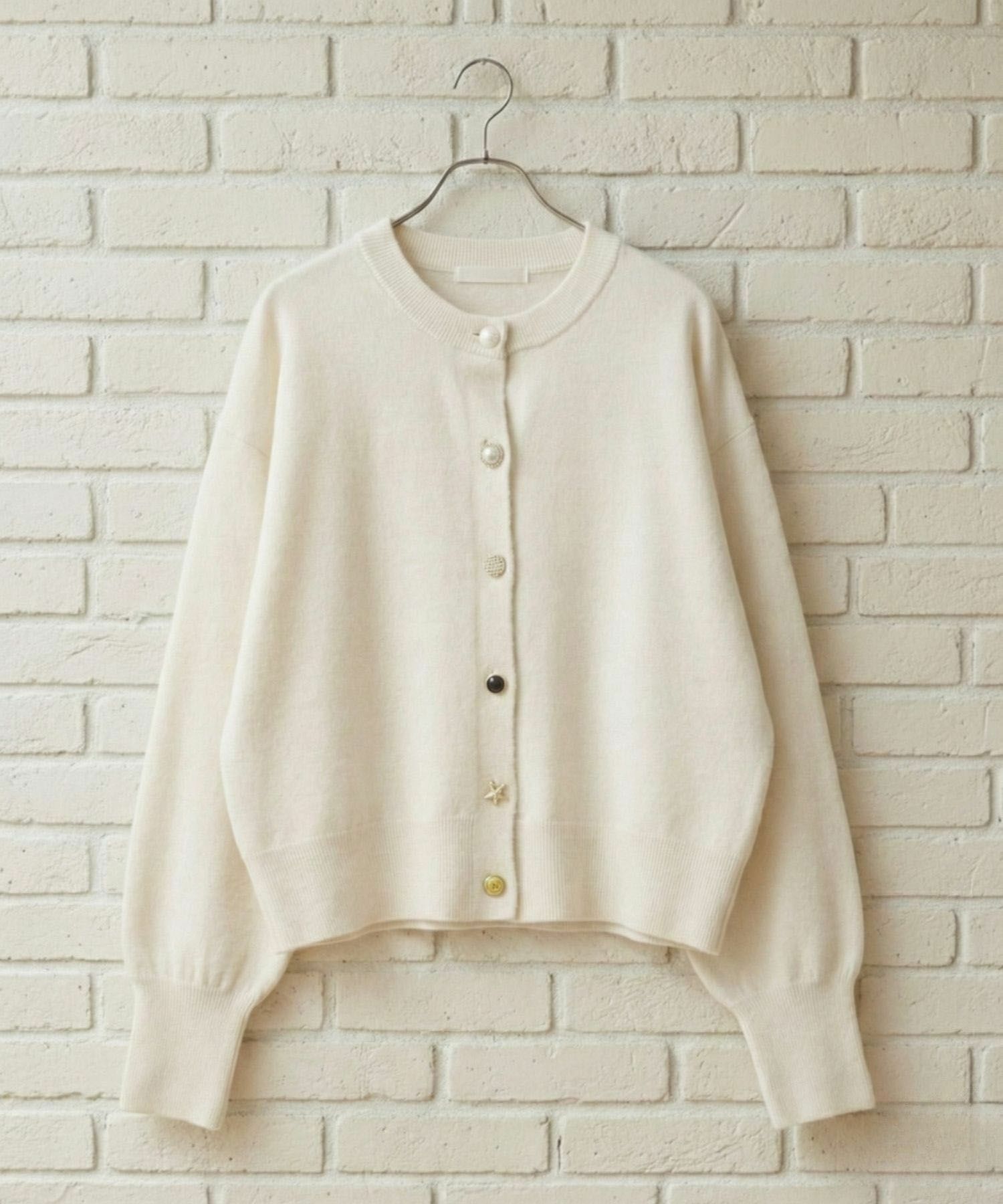 Idnes  アソートビジューボタン ヤクライククルーネックカーディガン レディース商品画像-18