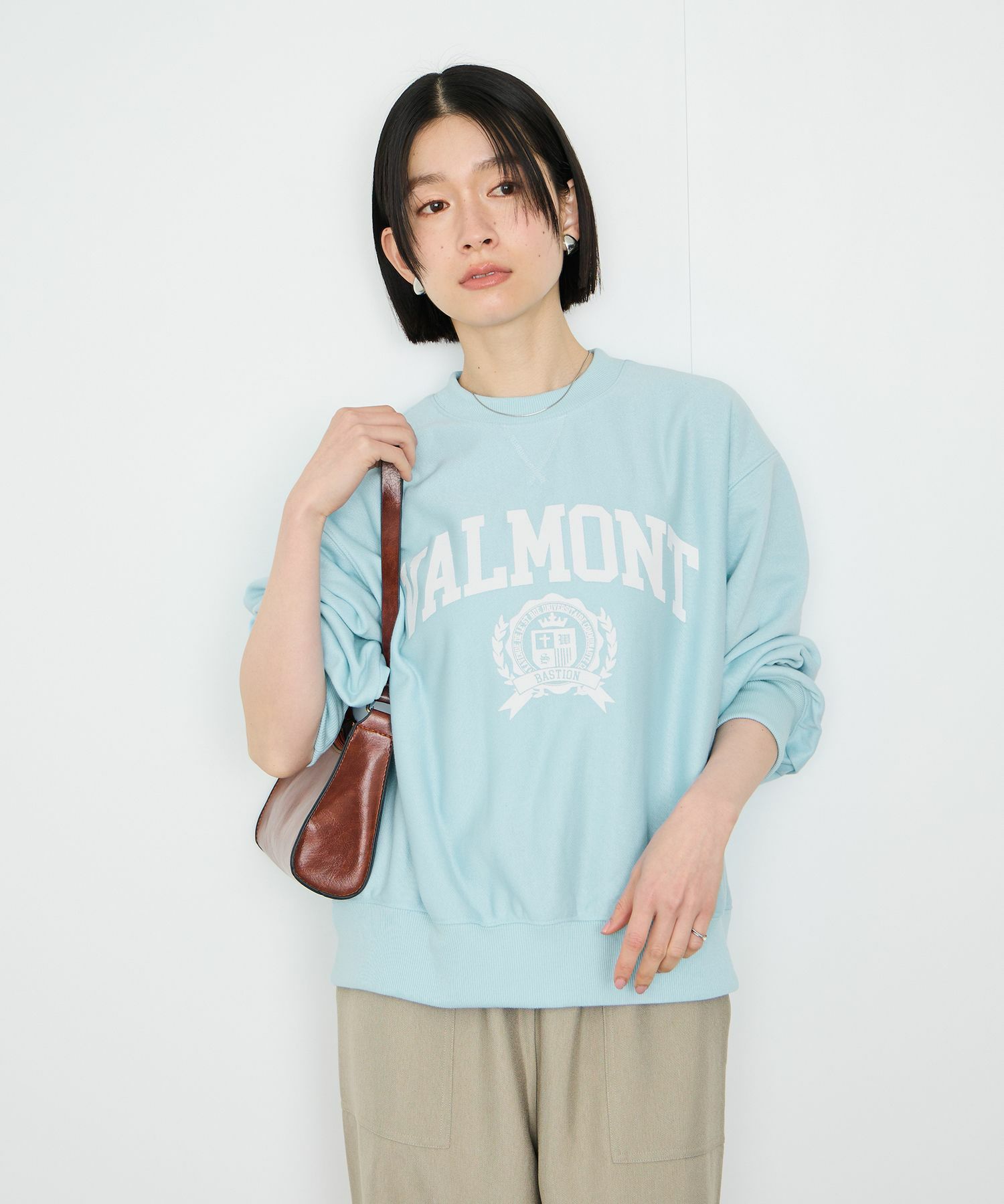 Idnes  VALMONT カレッジロゴビッグシルエットスウェット レディース商品画像-3