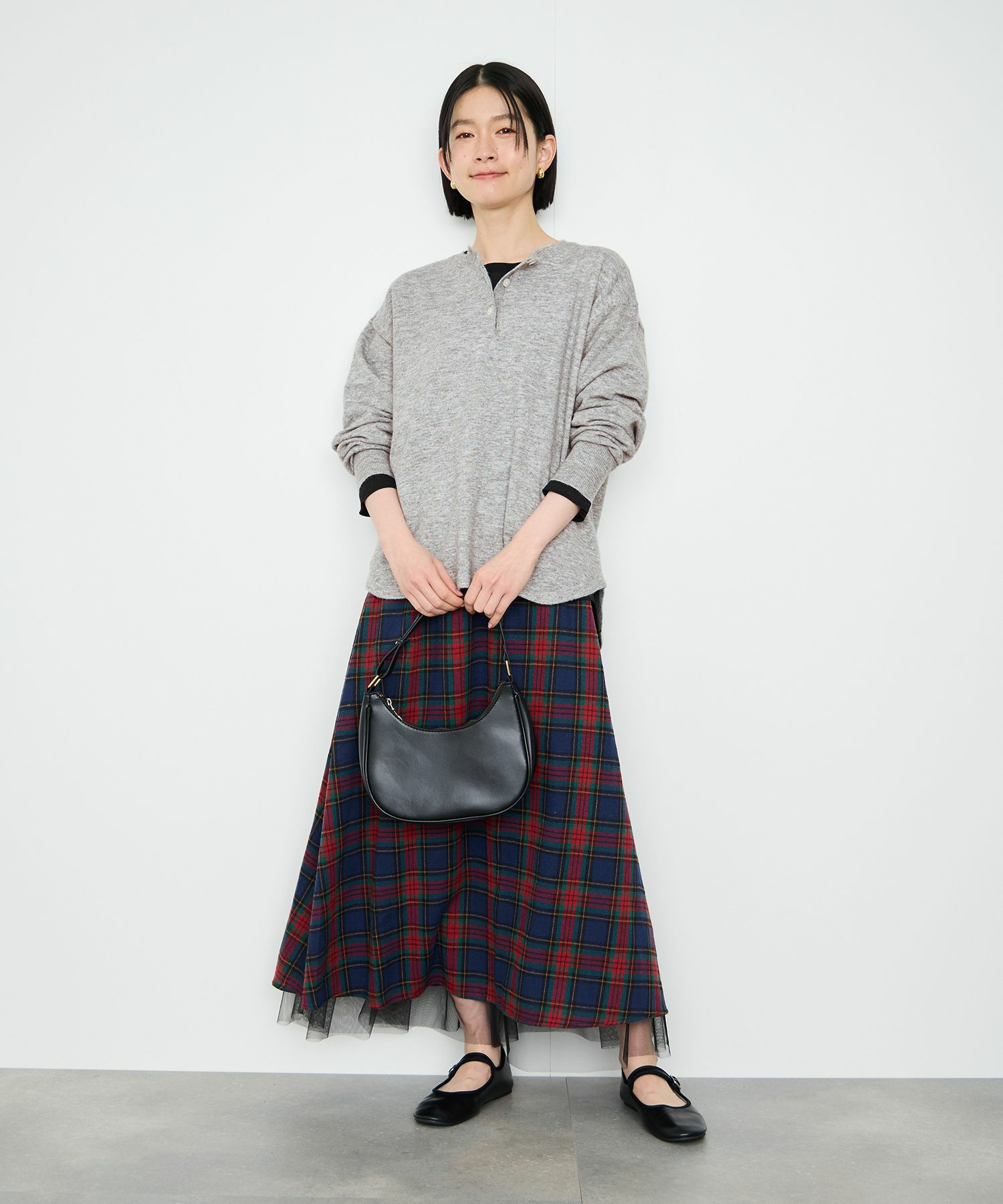 Idnes ヘンリーネックニット レディース