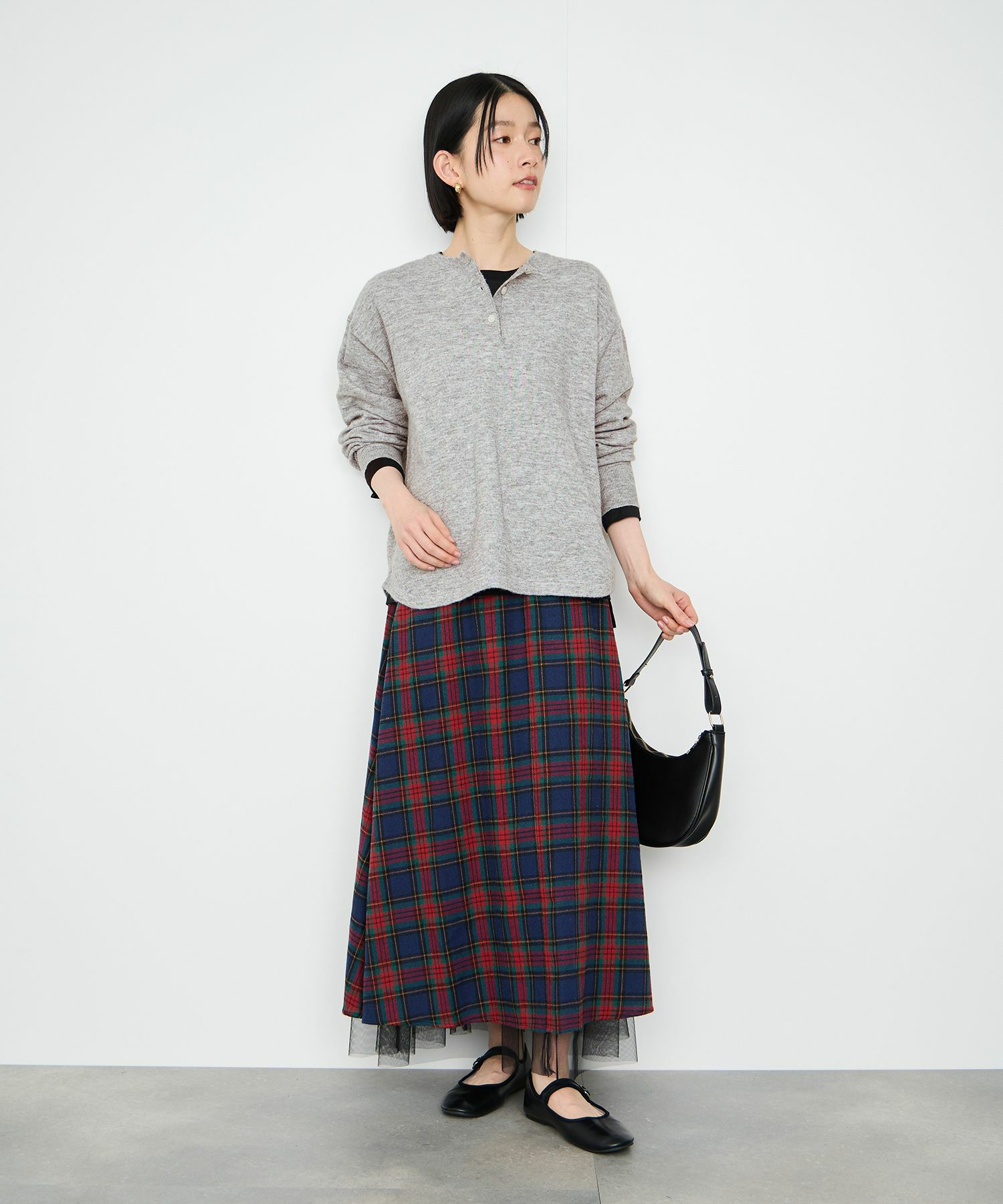 Idnes ヘンリーネックニット レディース